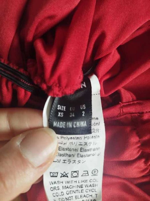 Krótka sukienka odkryte plecy imprezowa marszczona sexy bodycon