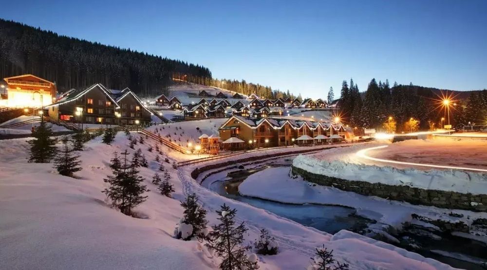 Будинок в Яблуниці. Проживання в Карпатах з харчуванням в Буковелі.