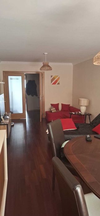 Apartamento T2 Centro Caminha - Junto Rio Coura - Avenida de Camões - 1º andar com elevador