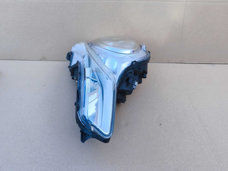 CITROEN C1 II 2 14- lampa prawa przód reflektor SOCZEWKA 81110-0H170