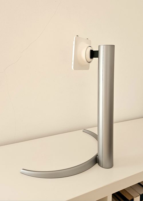 Suporte Monitor LG 27" 27UP650K-W (e similares)