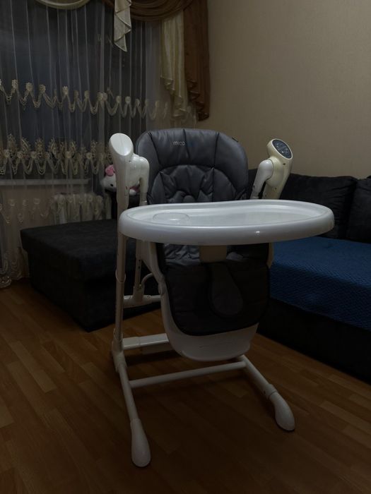 Столик для кормления Mioobaby Jazz 3в1