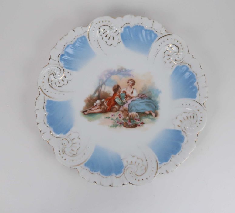 Par de pratos porcelana moldada XIX/XX