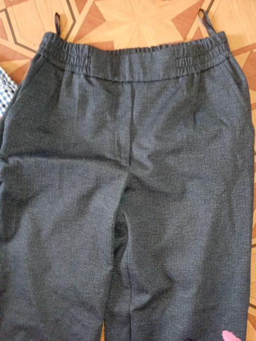 Подарую речі на хлопця 44 р