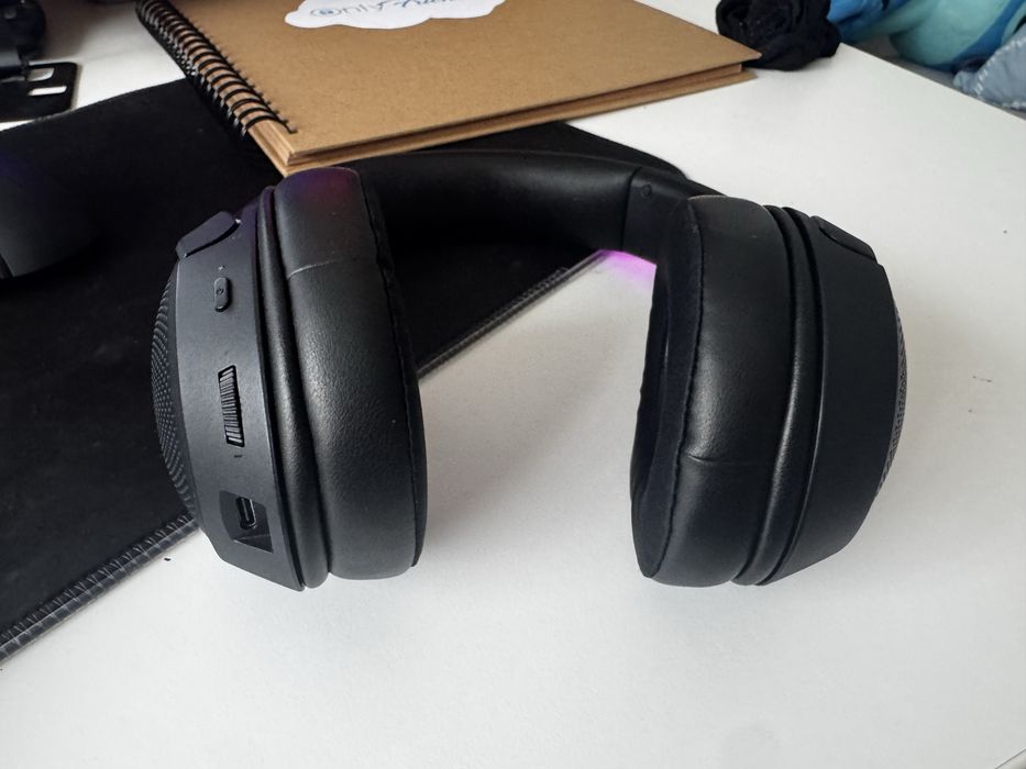 Razer Kraken Kitty BT V2 Headsets quase novo