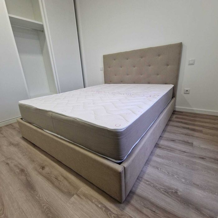 Camas de Casal Estofadas de Luxo 199€ Disp. em Várias Cores! 190x140m!