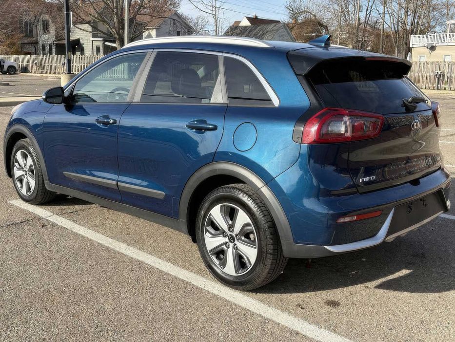 Kia Niro EX      2019