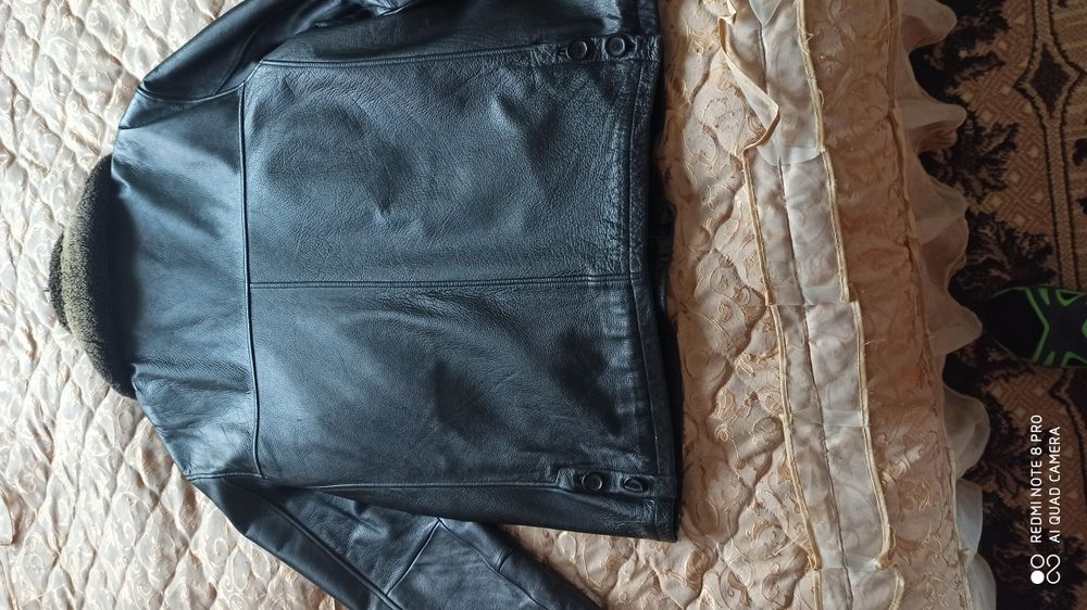 Продам шкіряну куртку