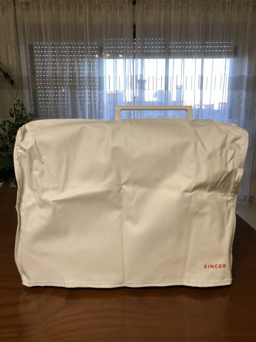 Máquina de costura Singer NOVA