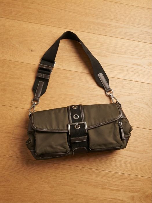 жіночі сумки на вибір prada/guess
