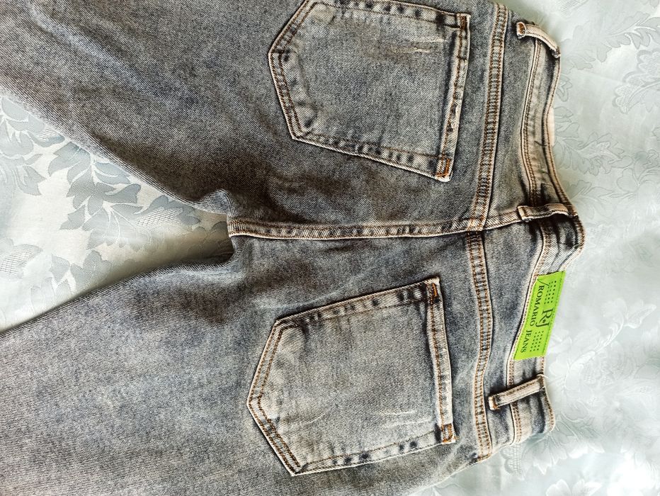 Мужские джинсы. Новые