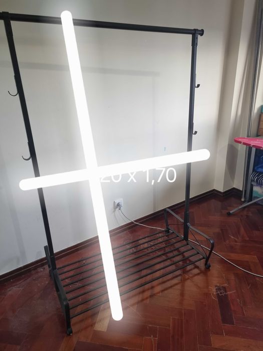 suporte para pendurar roupa (charriot)