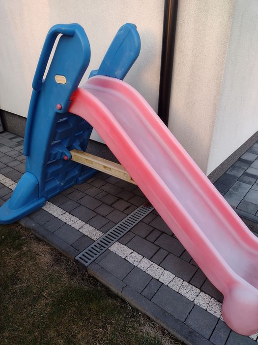 Zjeżdżalnia dla dzieci