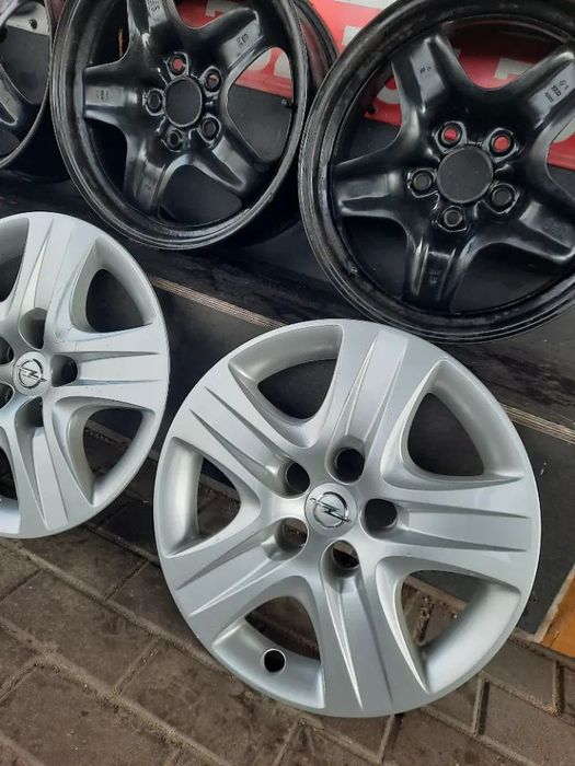 felgi stalowe strukturalne + kołpaki 17 5x120 et41 opel insignia