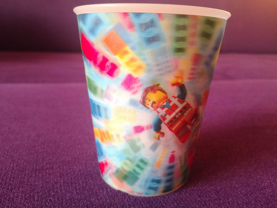 Kolekcjonerski kubek Lego McDonalds Emmet