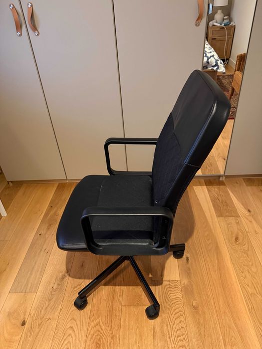 Cadeira - IKEA RENBERGET Swivel chair, Bomstad black