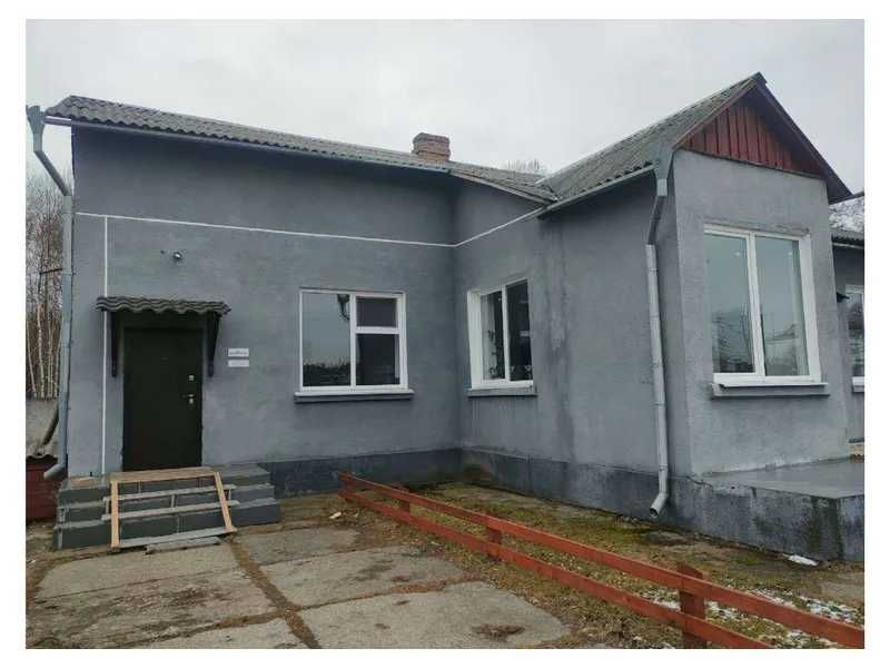 ПРОДАЖ - одноповерхова цегляна будівля контори лісоскладу з прибудовою, площею 3154,4 кв.м. с. Бережесть – pohled 2