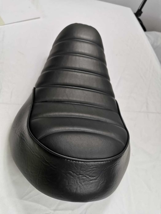 Siedzenie HARLEY DAVIDSON SPORTSTER Solo XL 883 N IRON 883 16 - 22