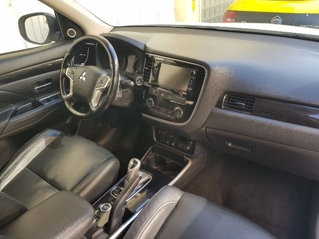 Mitsubishi Outlander 2.0 Intense Navi