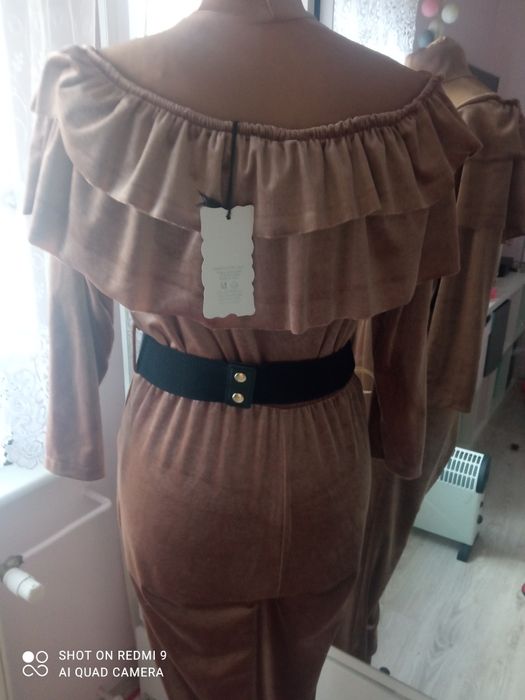 Nowy kombinezon welurowy