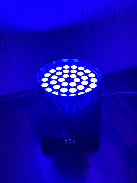 Светодиодная LED голова прожектор PR-C014D 36*18W ZOOM споты