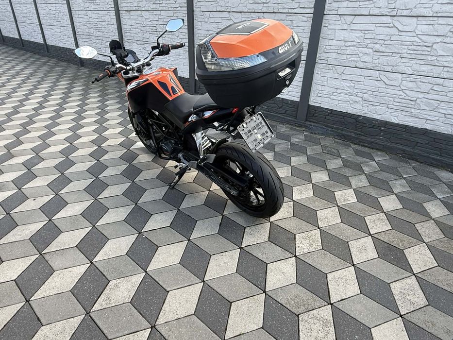 Sprzedam motocykl KTM Duke 125
