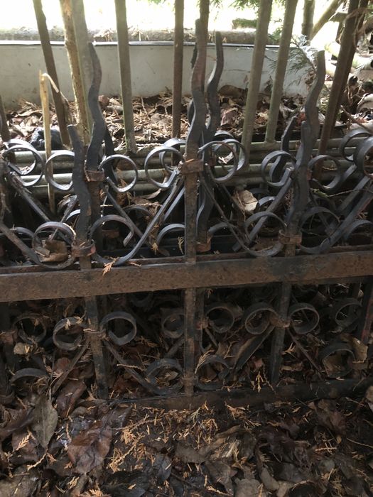 Кована огорожа. Забор паркан перила поручень оградка декоративна ковка