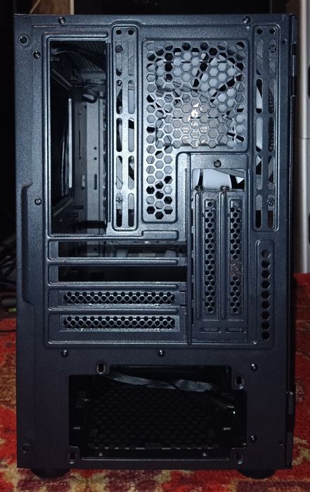 FSTPLAYER D3-3F2-PLUS BLACK с ARGB подсветкой в хорошем состоянии