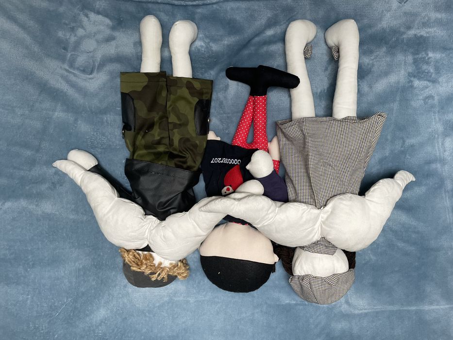 Urocze 3 lalki pluszaki, trzy, 2 aniolki i 1 bohater z peleryną, duże