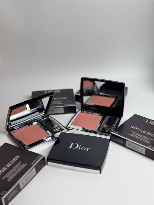 Румяна Dior Rouge Blush компактні рум'яна 219