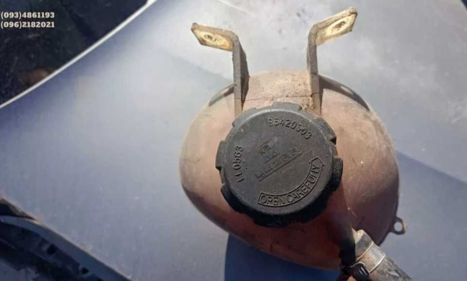 Бачок розширительный Опель Аскона кадет вектра kadet vectra rekord