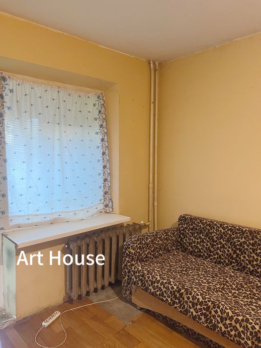 Офіс з мокрими точками, Григоренка/Ахматової, Позняки