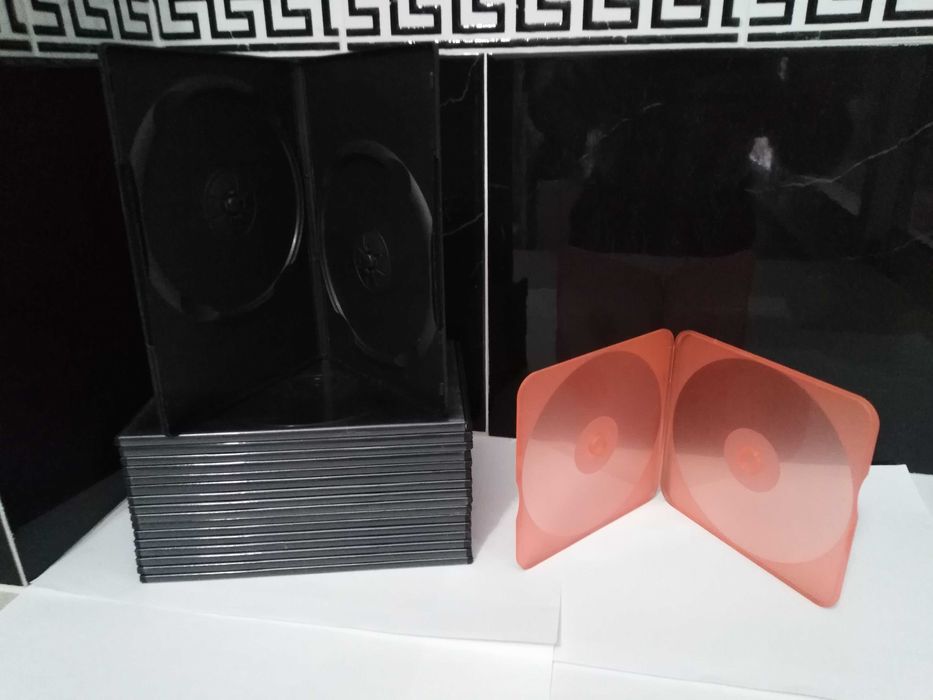 Set of 18 Slim CD/DVD Cases.64286446733569120