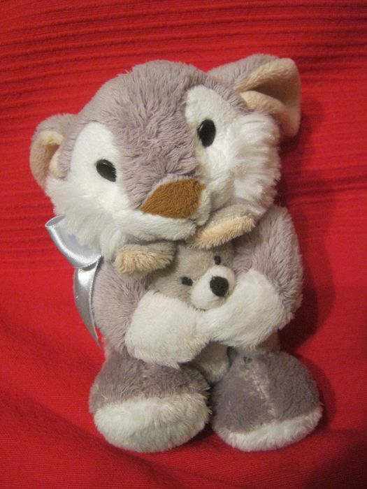 Heunec -mama królik z maleństwem na prezent