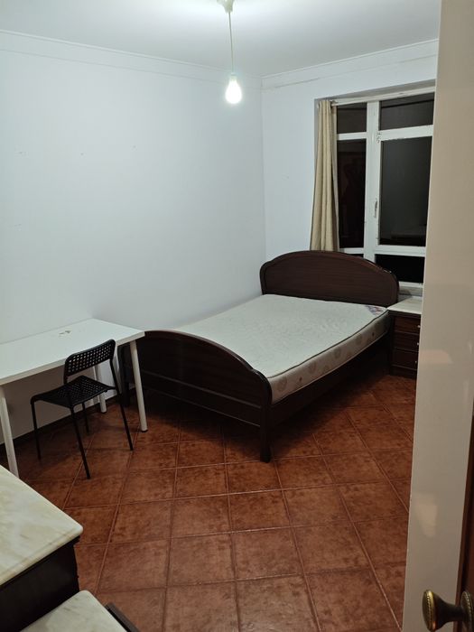 Alugo quarto Train Mercês