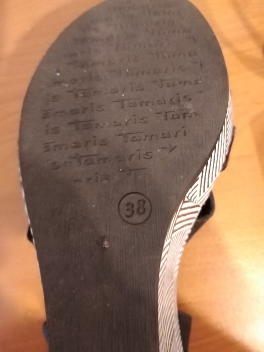 Sandałki Tamaris r. 38