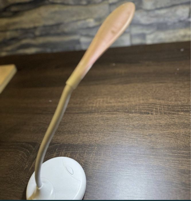 Lampka biurkowa 48tknd