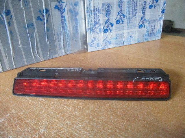 Luz stop adicional / 3º stop VOLKSWAGEN Fox (5Z1, 5Z3, 5Z4)