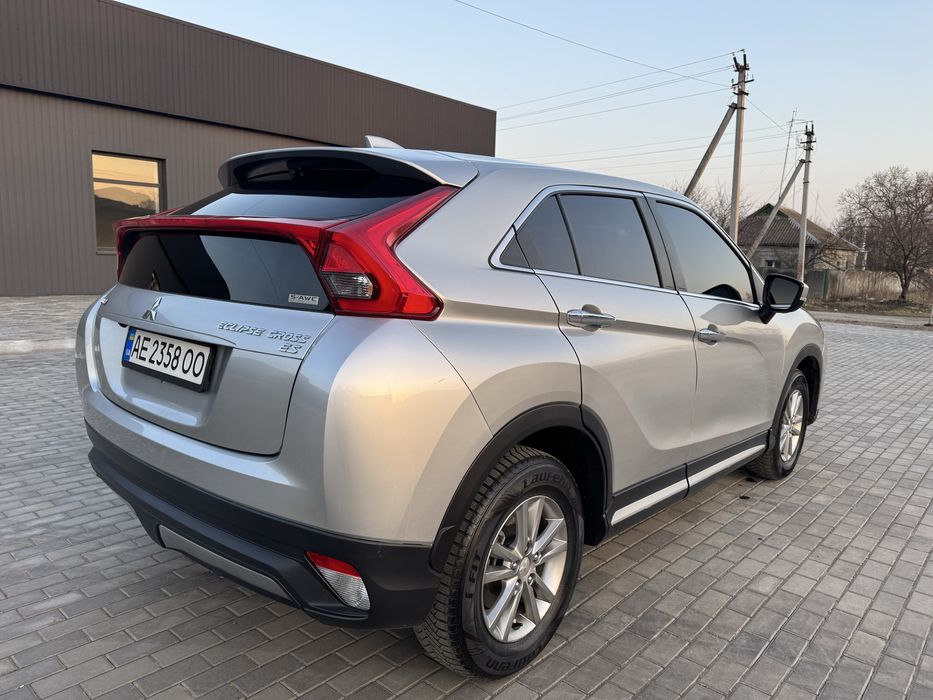 MITSUBISHI Eclipse Cross