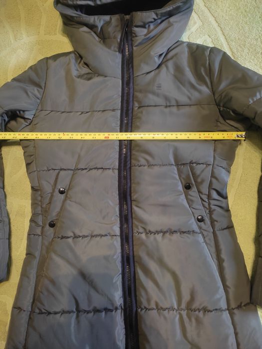 Куртка зимова жіноча розмір s