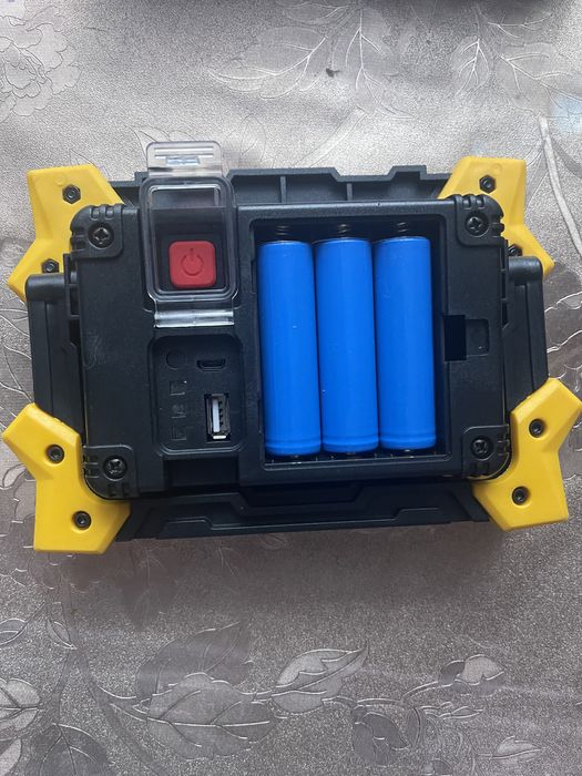 Світильник світлодіодний акумуляторний LM85 + POWERBANK