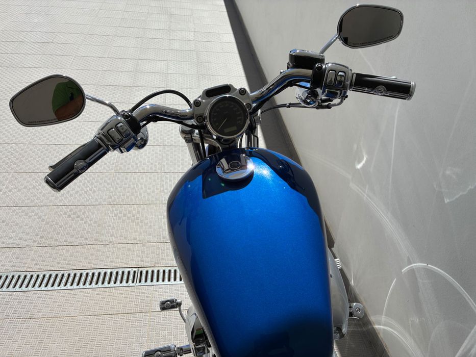 Harley Davidson Sportster XL 883 Custom