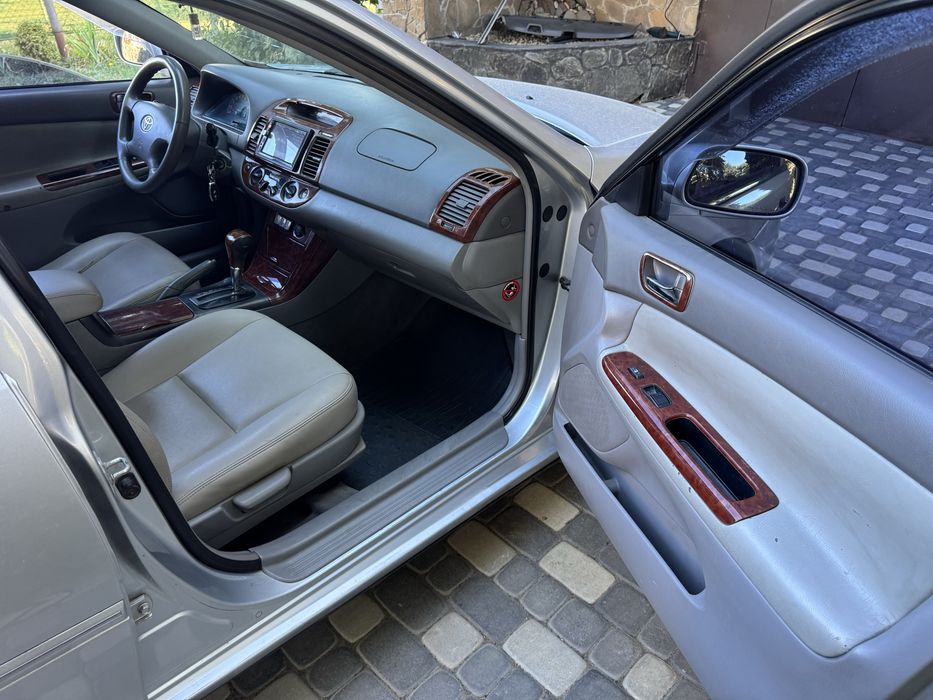 Toyota Camry 2.4 газ