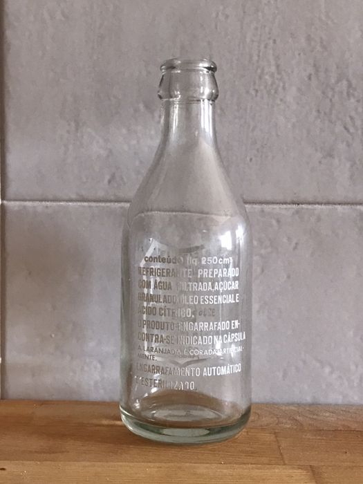 Garrafas refrigerantes pirogravadas antigas portuguesas