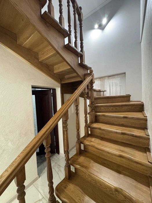 Затишний 2 поверховий будинок з ремонтом с. Нижнів, Тлумацький район