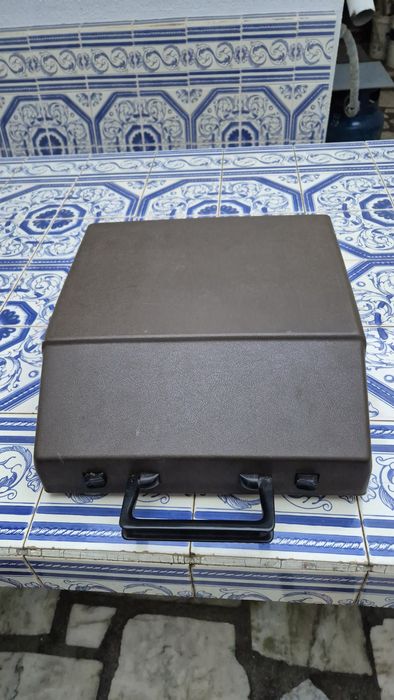Máquina de escrever Messa