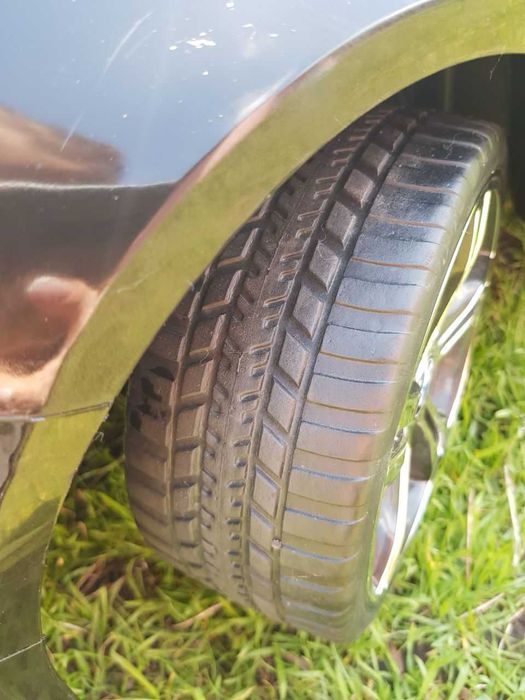 Продам електромобіль дитячий Bambi Racer на радіокеруванні BMW 6gt