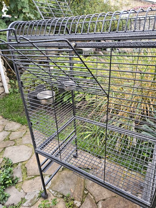 Клетка, вольер для попугая, птиц, животных