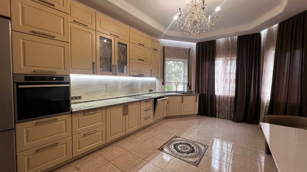 Двоповерховий  будинок з ремонтом! Ірпінь - Стоянка!