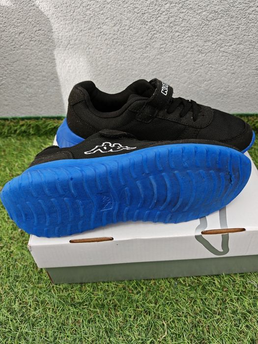 Sneakersy adidasy buty sportowe Kappa czarne z niebieską podeszwą 34